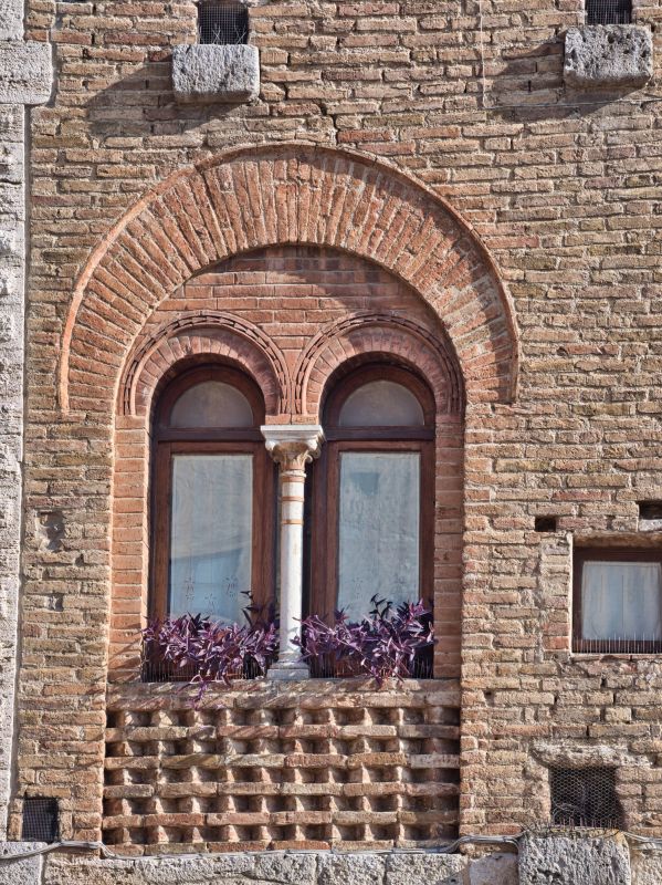 Arched Window Feature